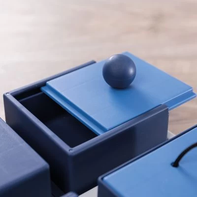 Trixie Dog Activity Poker Box Juego De Inteligencia 5 Trixie Dog Activity Poker Box Juego De Inteligencia - Imagen 5