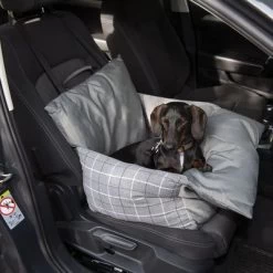 Asiento Para El Coche TIAKI Sleep & Travel Para Perros 18 Asiento Para El Coche TIAKI Sleep & Travel Para Perros -Trixie Ventas 292196 tiaki autositz fg 4292 1 9