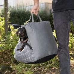 Asiento Para El Coche TIAKI Sleep & Travel Para Perros 22 Asiento Para El Coche TIAKI Sleep & Travel Para Perros -Trixie Ventas 292196 tiaki autositz fg 4309 3 5